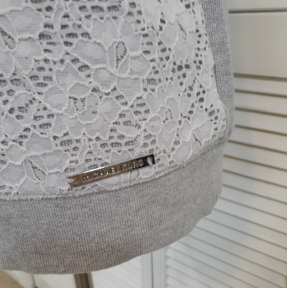 Michael kors lace SS sweatshirt medium *C2 - Picture 3 of 5